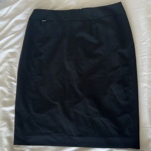 Calvin Klein - black - pencil skirt- Size 10 - Great condition